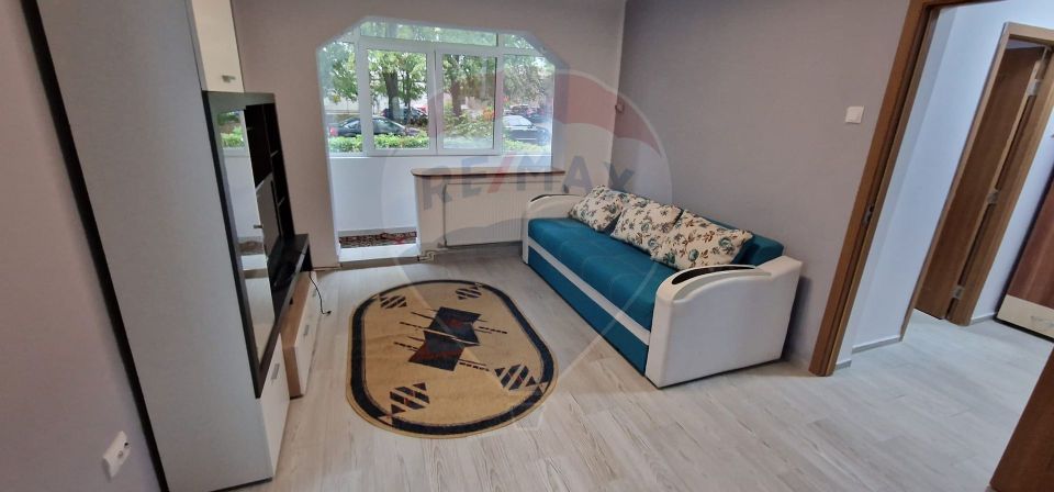 Apartament cu 2 camere semidecomandat, strada Avram Iancu, PARTER