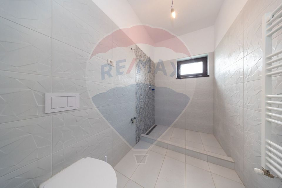 4 room House / Villa for sale