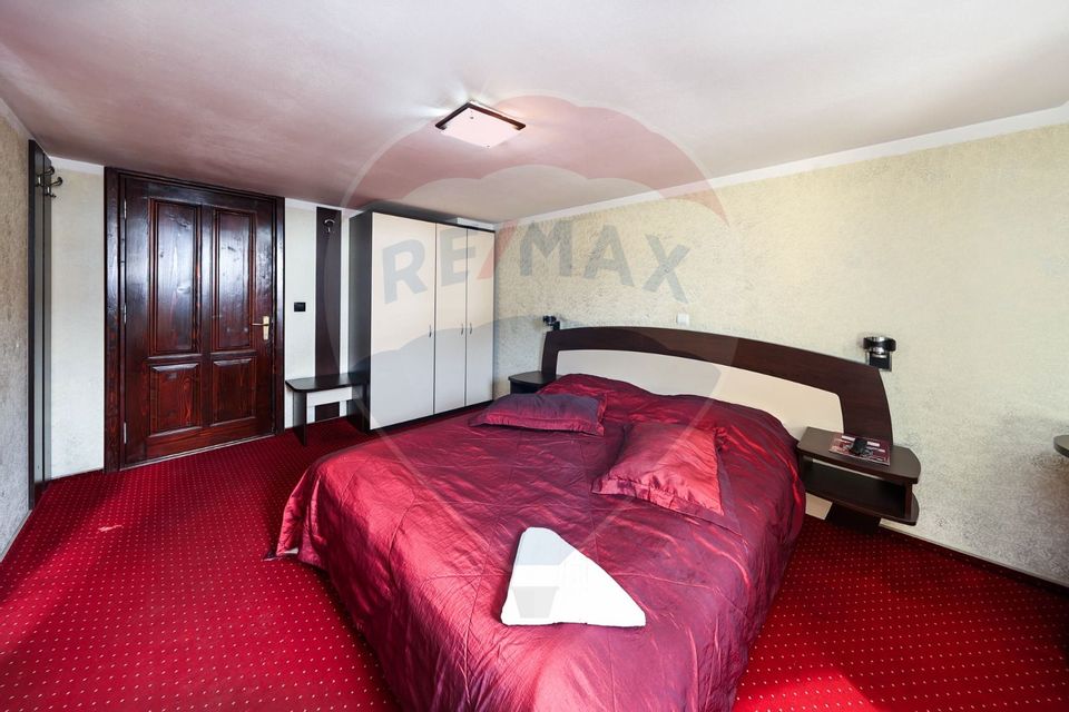 Hotel/pensiune 13 camere Brașov str Lungă