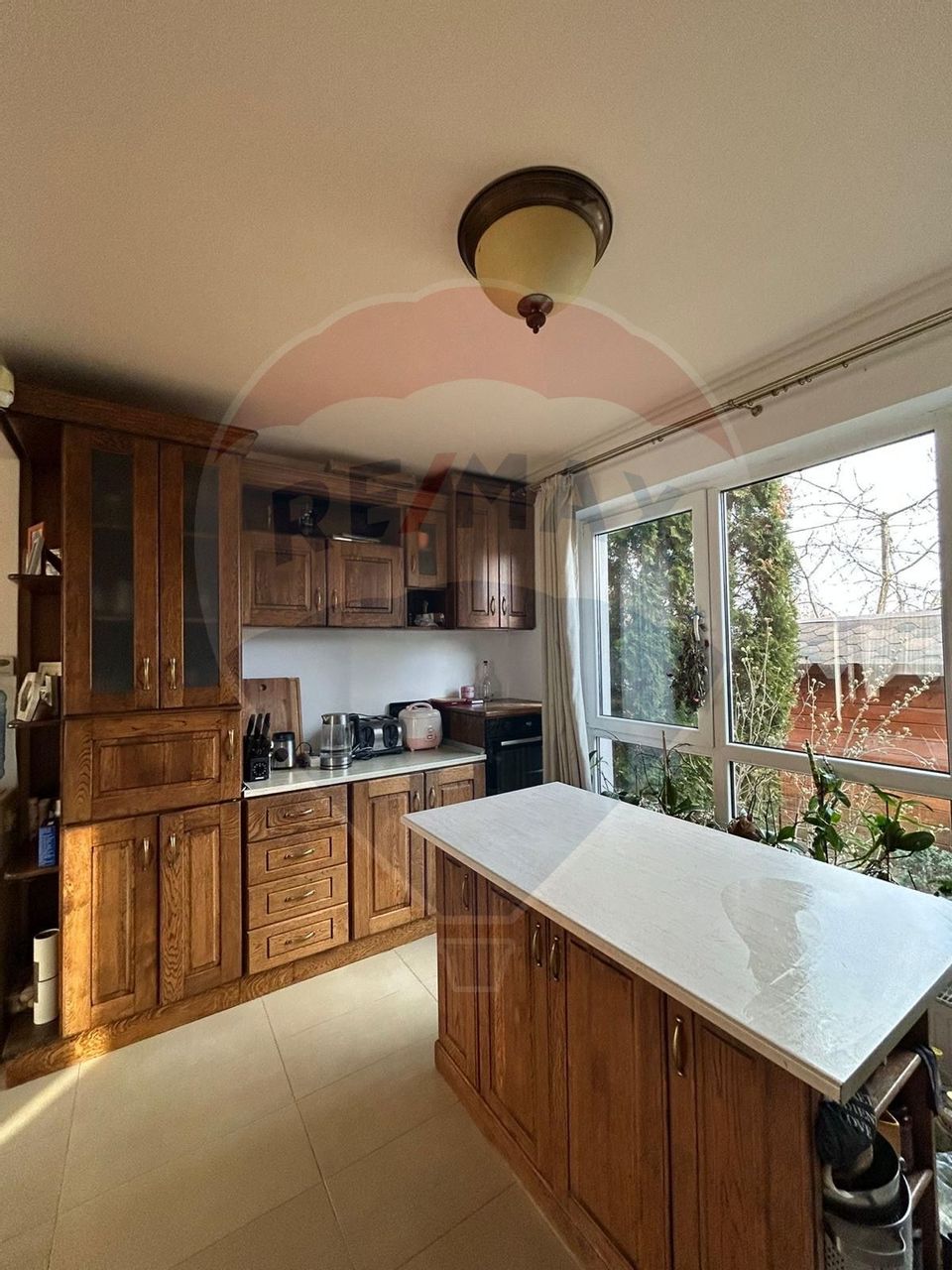 Casă | Vilă insiruita | Inchiriere| 5 camere