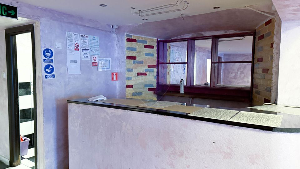 385sq.m Commercial Space for rent, Unirii area