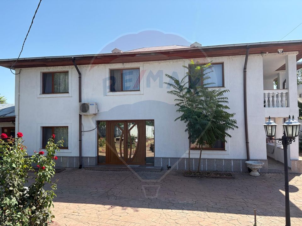 7 room House / Villa for sale