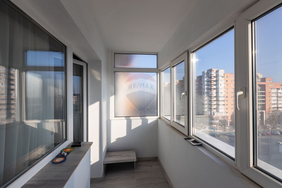 Apartament cu 3 camere de vânzare în zona Ultracentral
