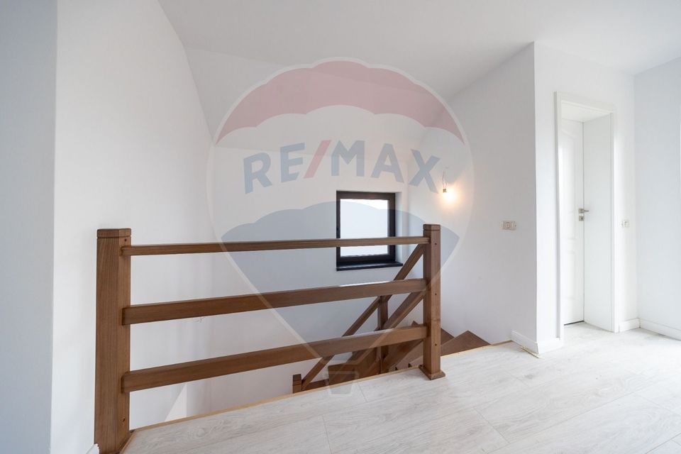 4 room House / Villa for sale