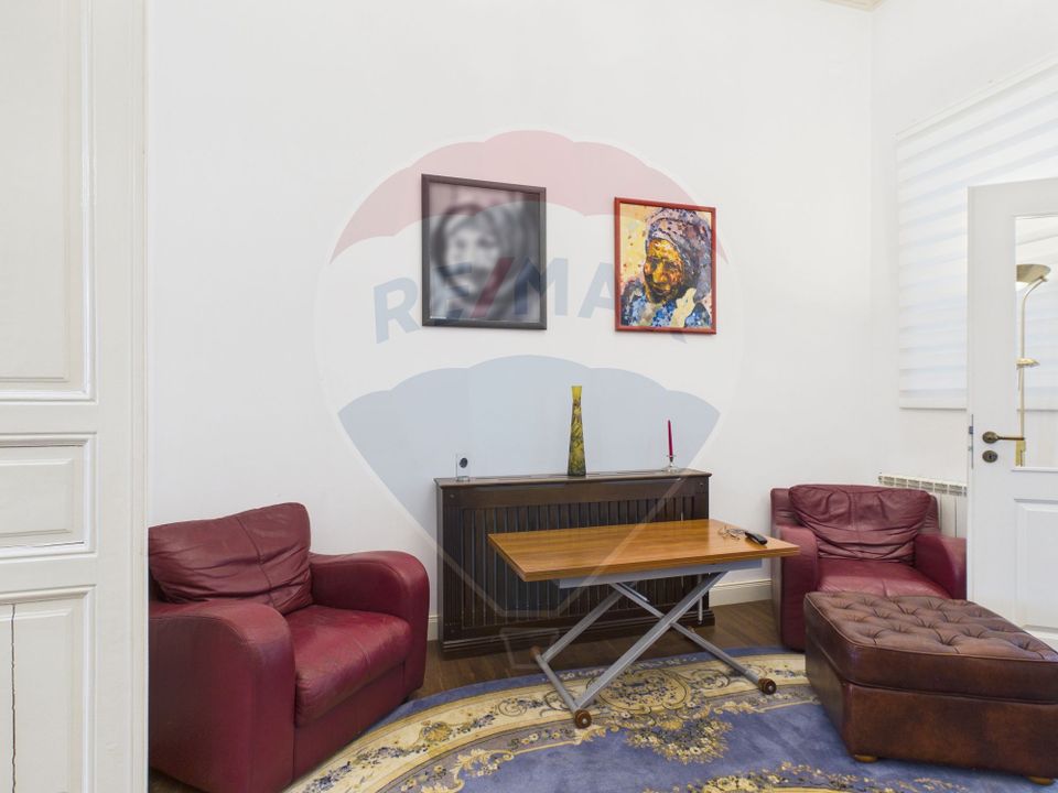 Casa / Vila cu 8 camere de vanzare în zona Cotroceni