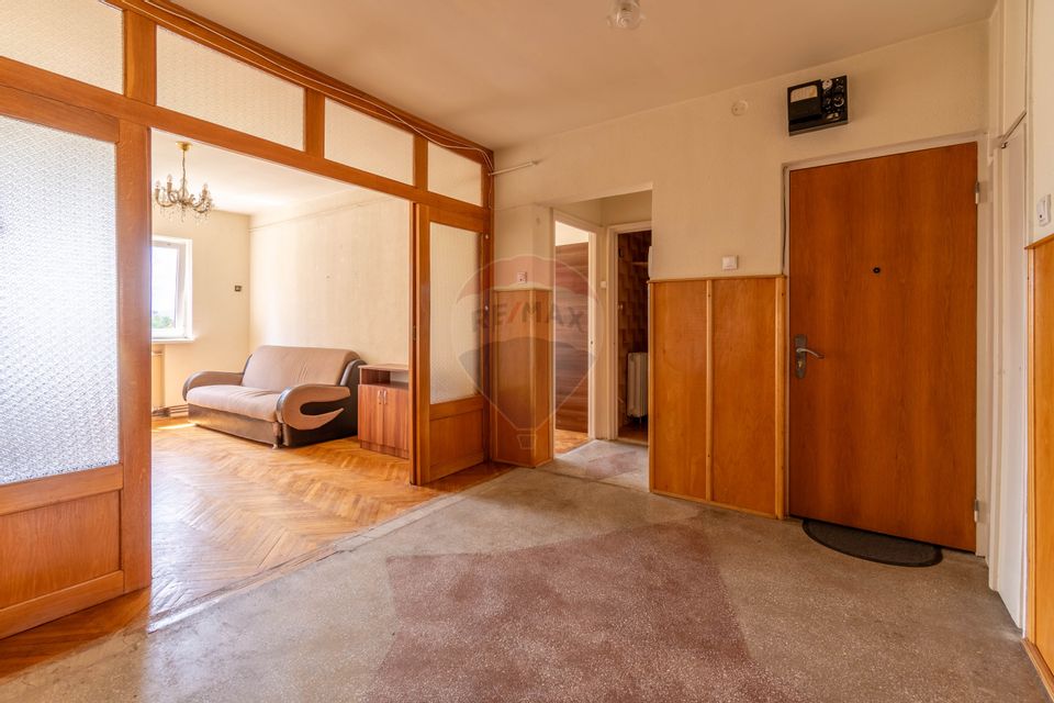 Apartament cu 4 camere, 107 mp. + boxa Confort sporit, Ale.Firiza Nr.8