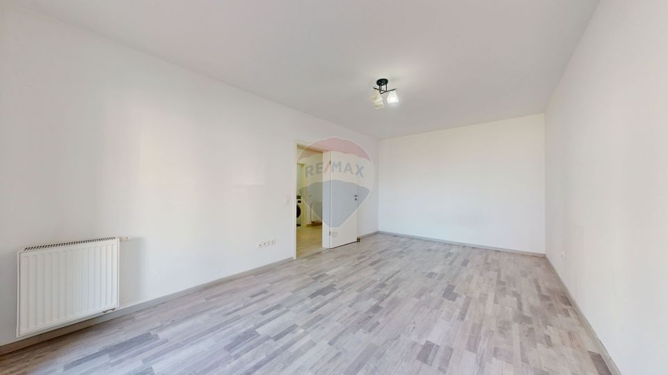 2 room Apartment for rent, Tractorul area