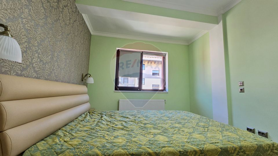 Apartament cu 3 camere de vânzare, 2 locuri de parcare, Floresti