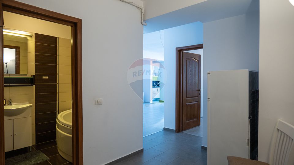 Oferta - vanzare apartament 2 camere decomandat, zona P-ta Alba Iulia
