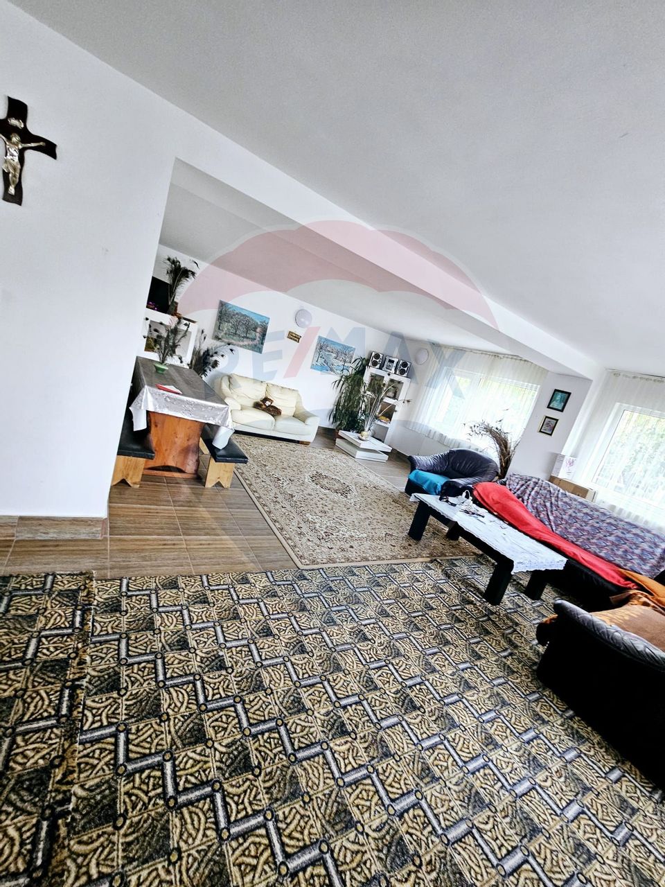 Casă / Vilă cu 5 camere de vânzare