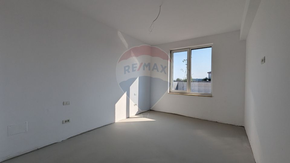 De Vânzare Vilă Cu 4 Camere Noua in Complex rezidențial Alfa Vile