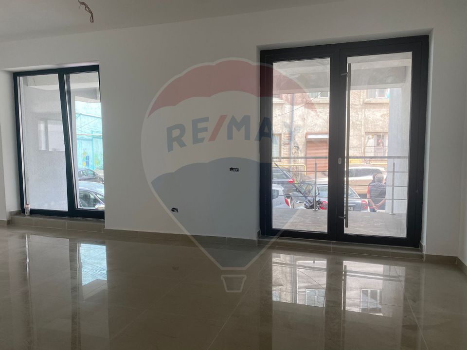 144sq.m Commercial Space for rent, Unirii area