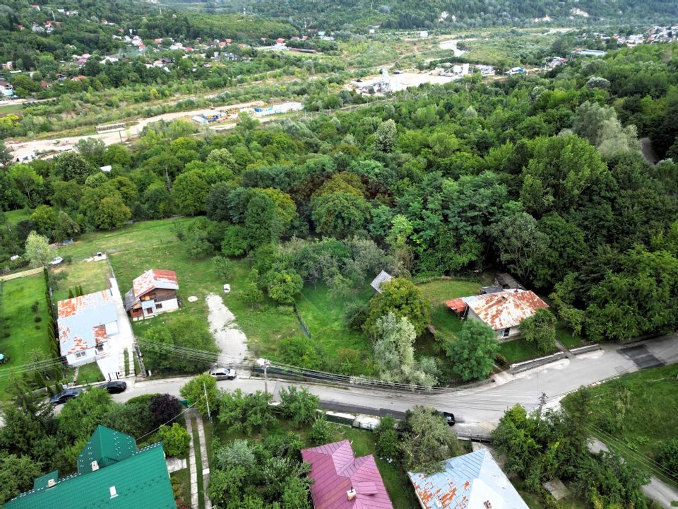 Teren în Poiana Câmpina - O Oază de Liniște și Frumusețe Naturală