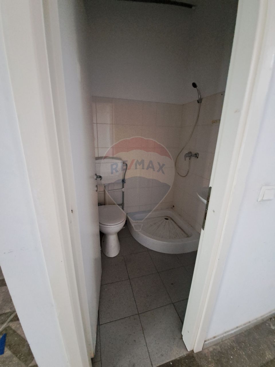 Spațiu comercial, ultracentral