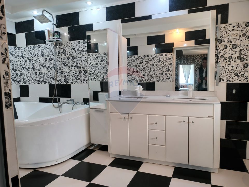 6 room House / Villa for sale