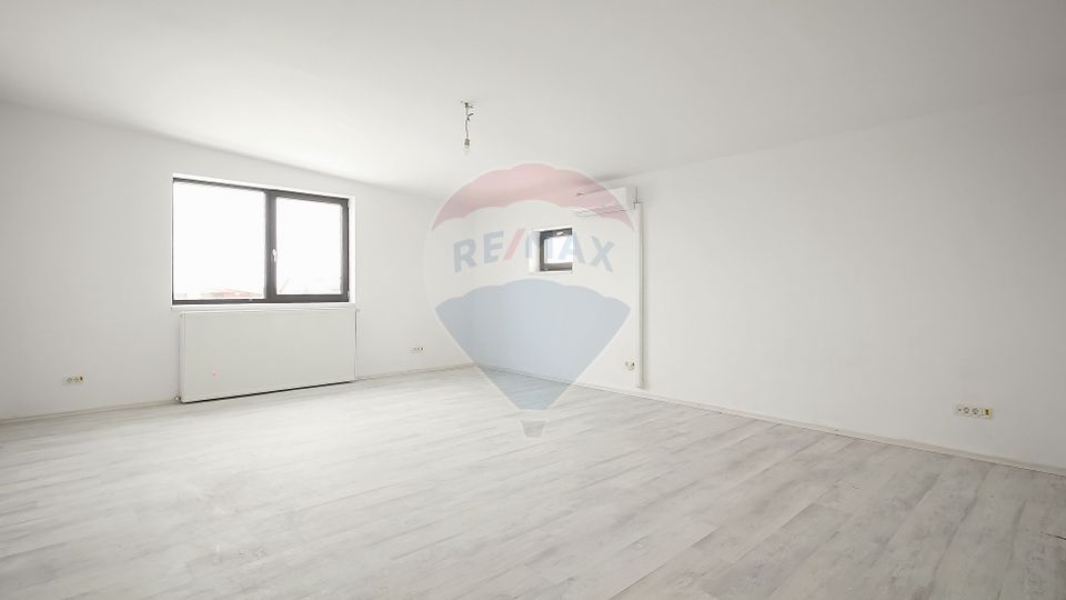 320sq.m Commercial Space for sale