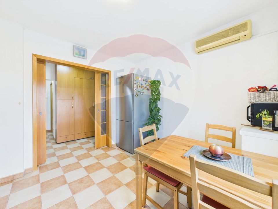 De vanzare Apartament 3 camere zona Octavian Goga-Nerva Traian