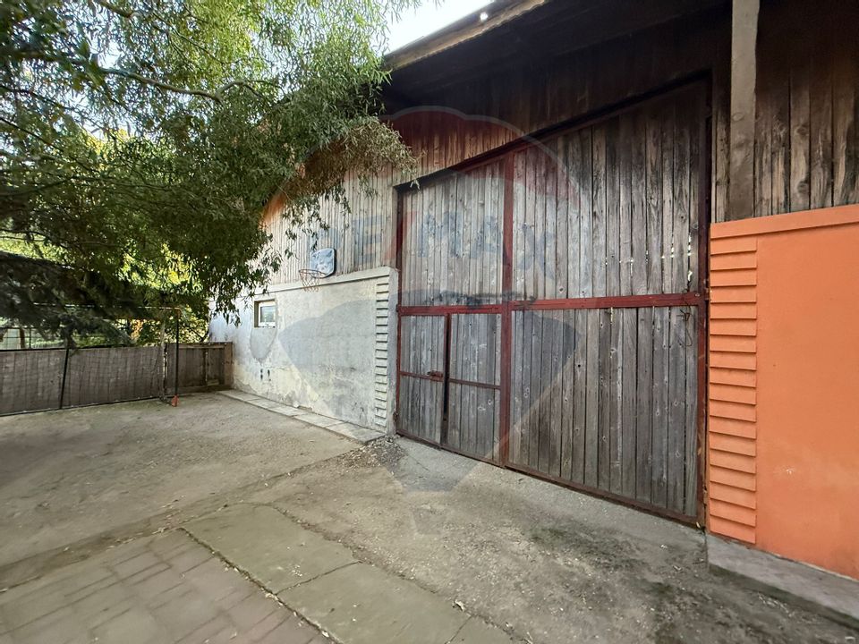 De vânzare Casă / Vilă 5 camere + 5.300 mp teren Slobozia Moara, DB