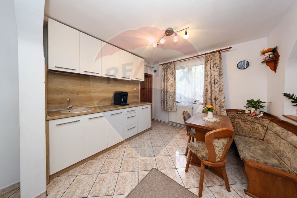 8 room House / Villa for sale, Central area