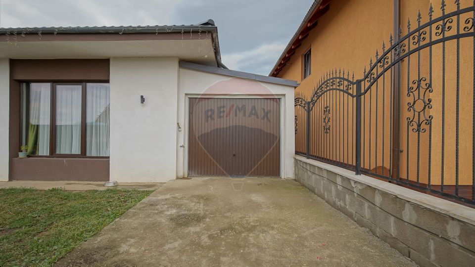 4 room House / Villa for sale