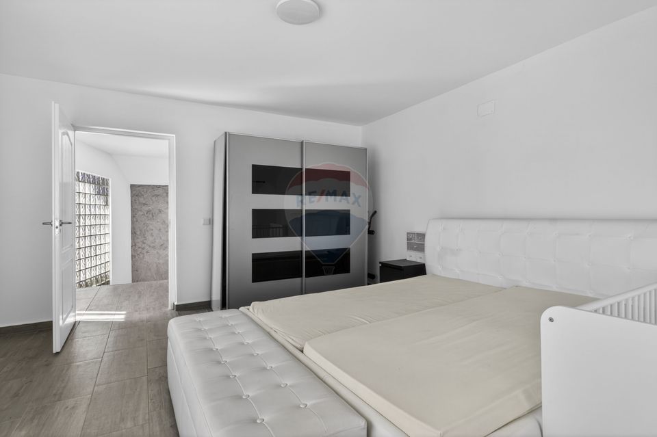 6 room House / Villa for sale