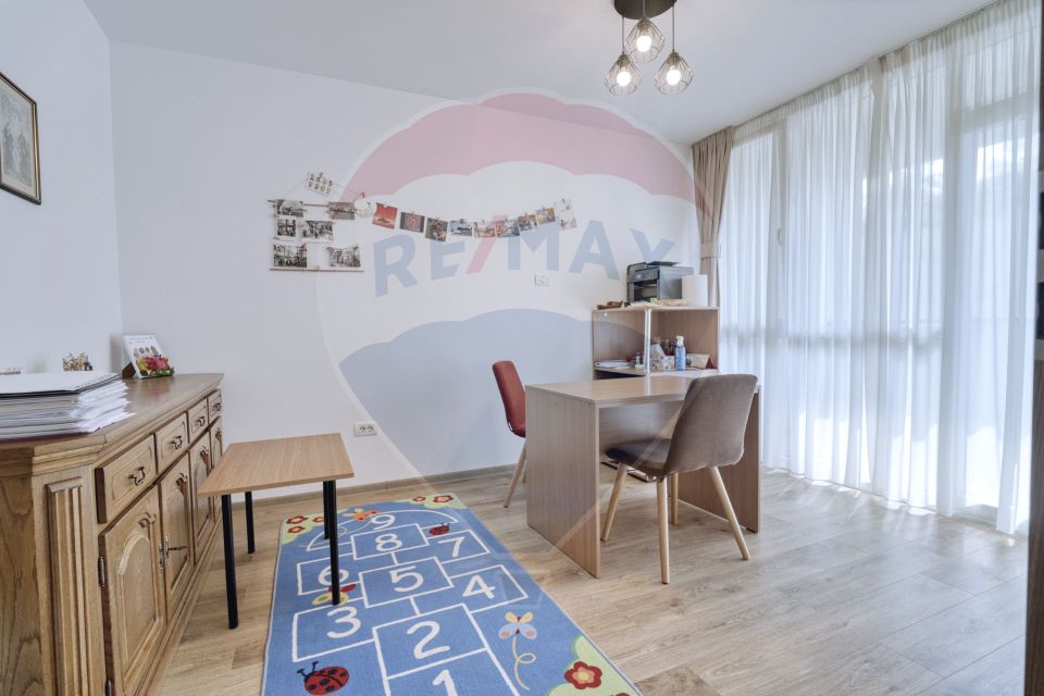 REZERVAT! Apartament 2 camere pretabil locuință sau cabinet