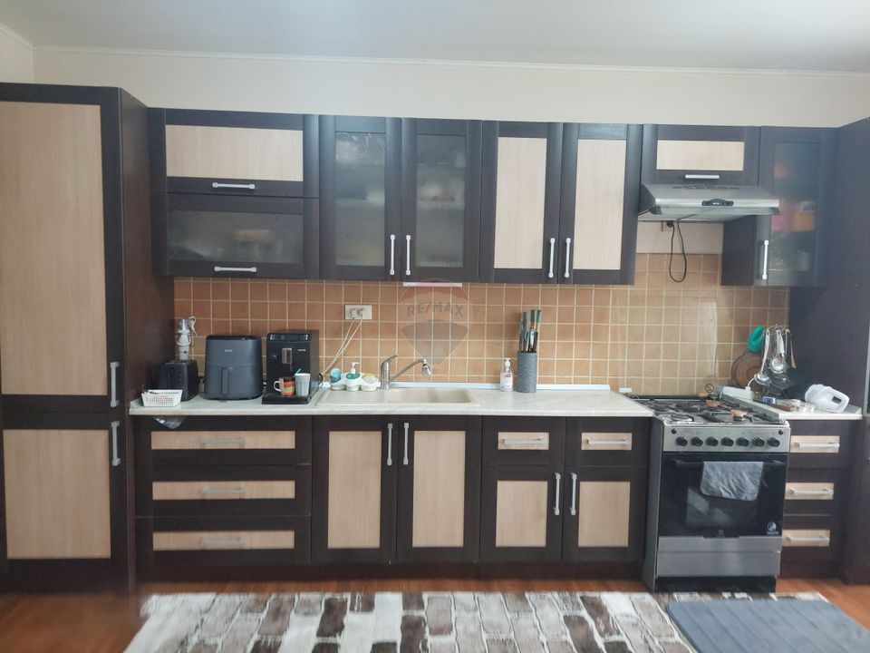 Casă cu 5 camere, 500 mp teren, Domnești, Ilfov