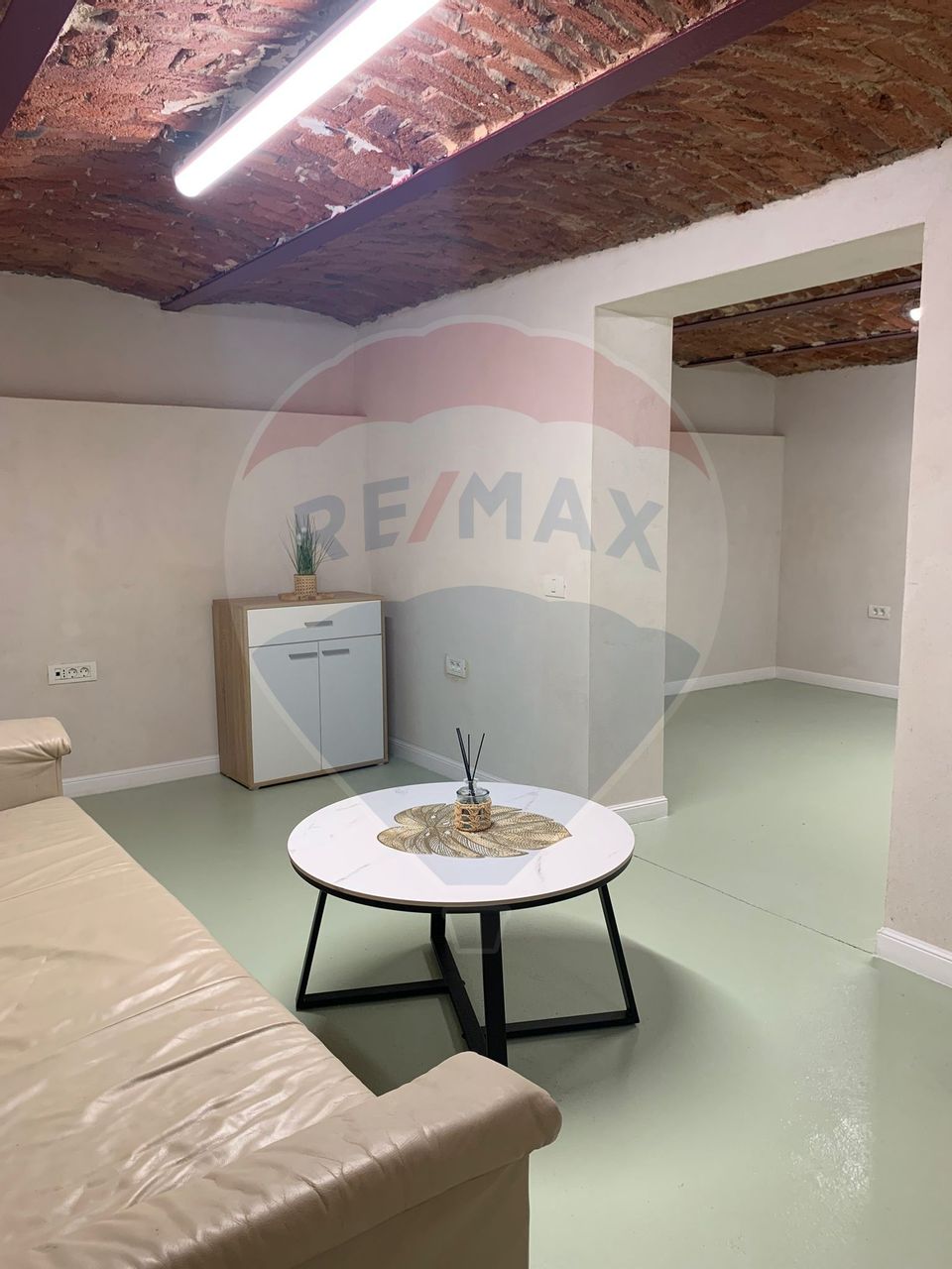 Spațiu comercial de închiriat 40 mp, în zona Decebal