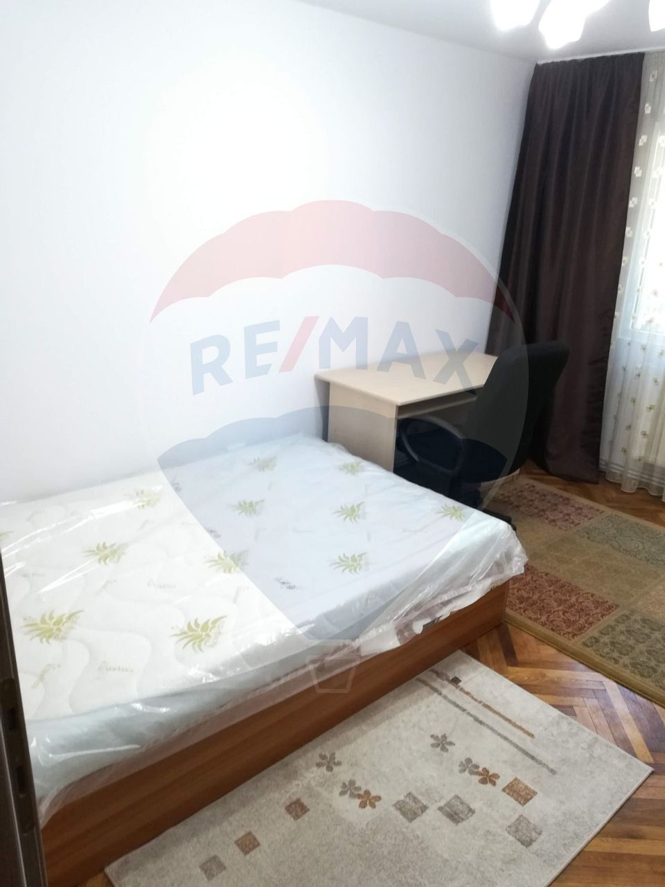 Apartament cu 3 camere de inchiriat in Manastur