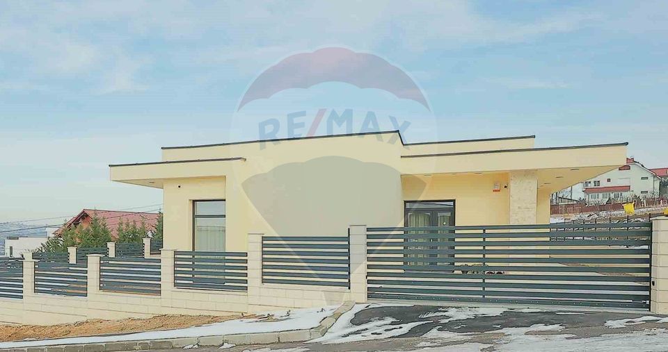 4 room House / Villa for rent, Nord-Est area