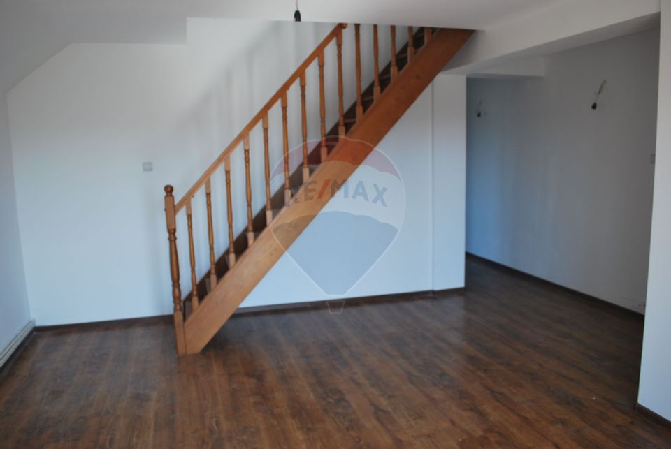 5 room Apartment for sale, Calea Moldovei area