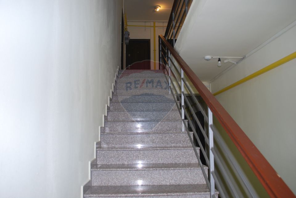 5 room Apartment for sale, Calea Moldovei area