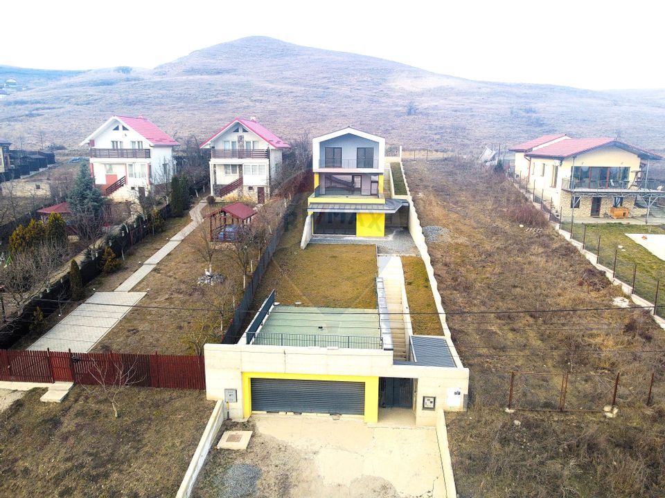 Casa premium de vanzare in Campenesti!