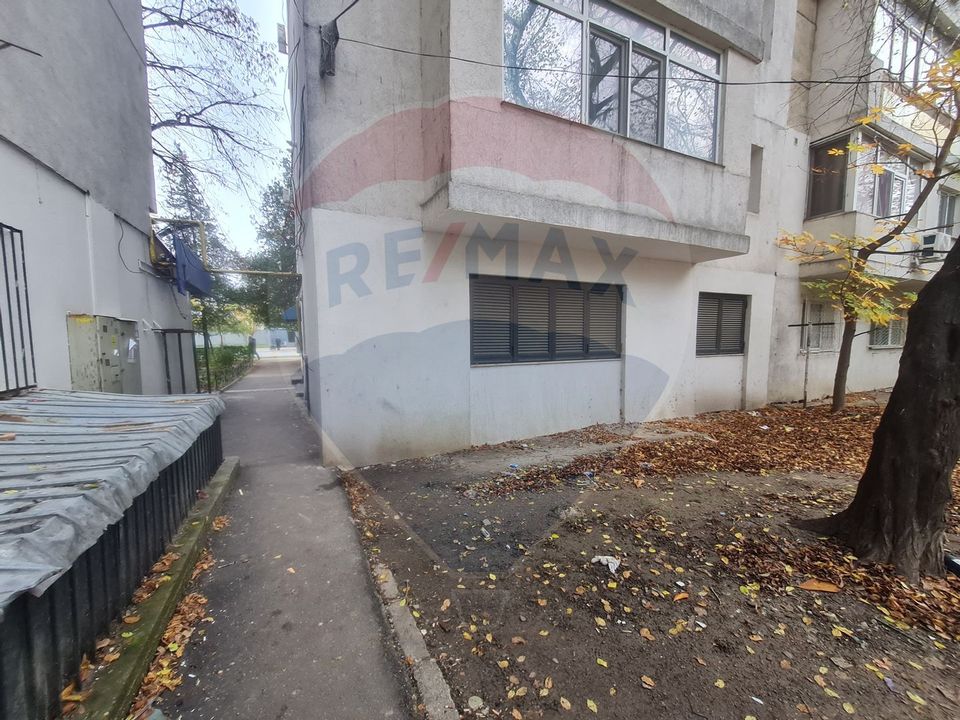 40sq.m Office Space for rent, Central area