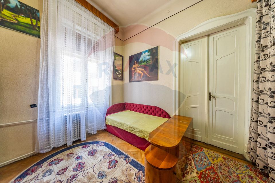 Apartament cu doua camere pe strada Episcopiei