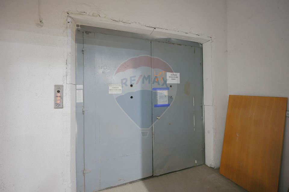 15,726sq.m Industrial Space for sale, Vest area