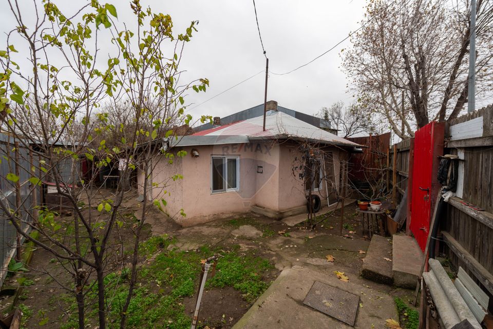 Teren cu casa construita de vanzare 207 mp Soseaua Andronache Hornbach