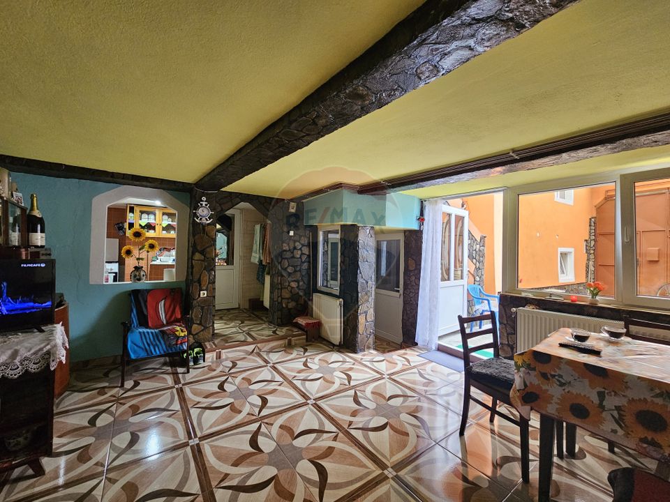 5 room House / Villa for sale, Central area
