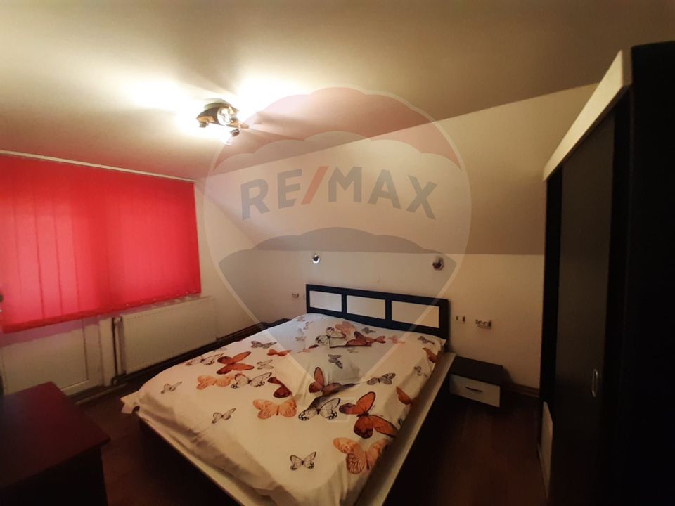 Casă / Vilă cu 7 camere de vânzare în zona Bran-Tohanita