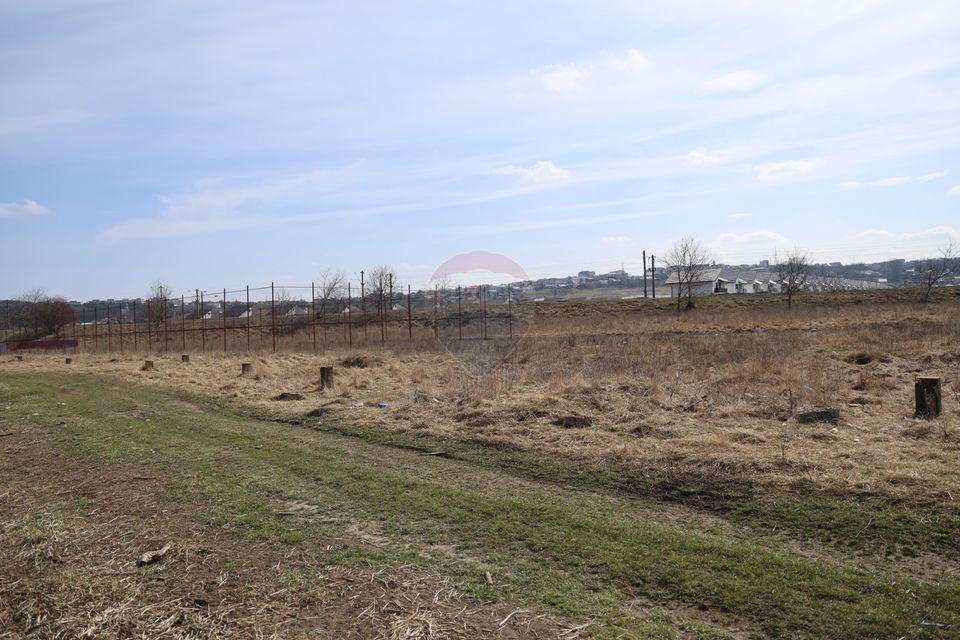 Teren 2,900mp Scheia / Strada Humorului
