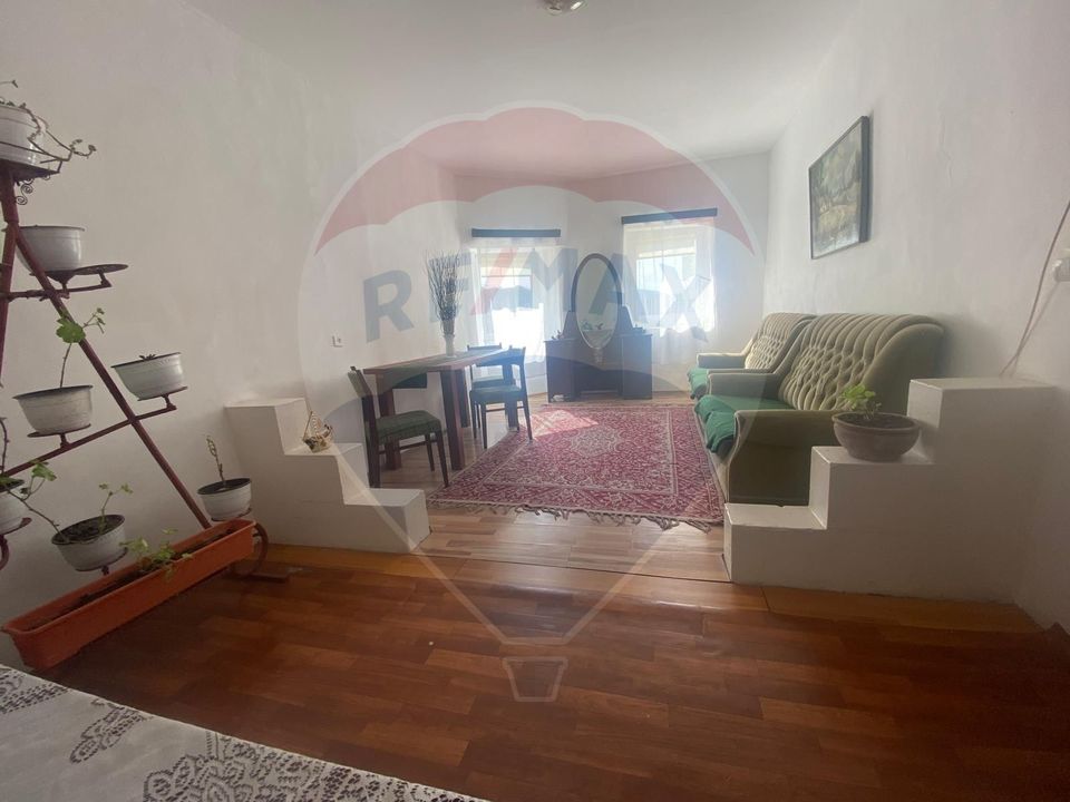 7 room House / Villa for sale