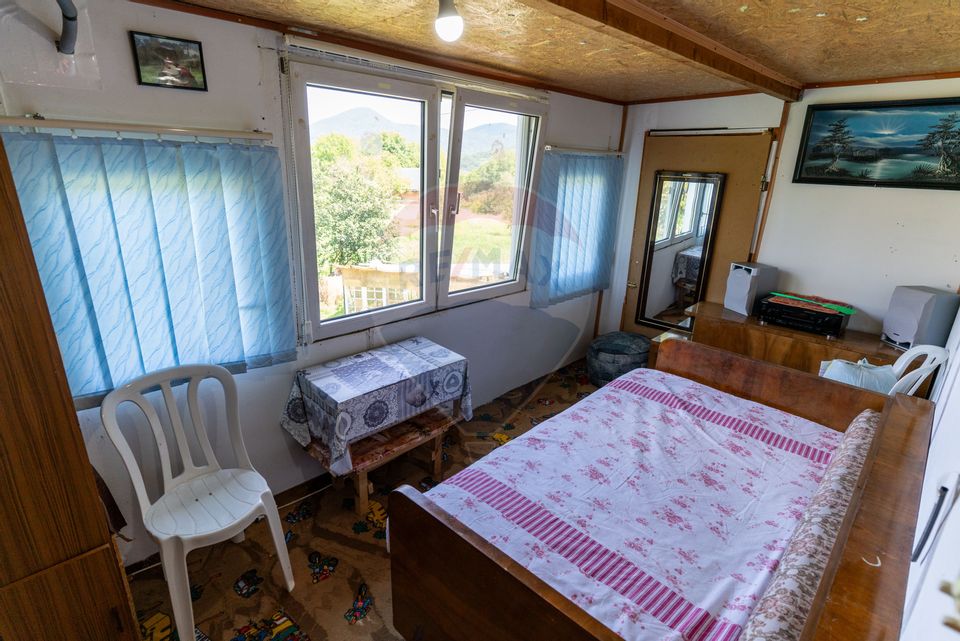 Casă / Vilă cu 10 camere amplasate in 2 corpuri de cladire de vanzare