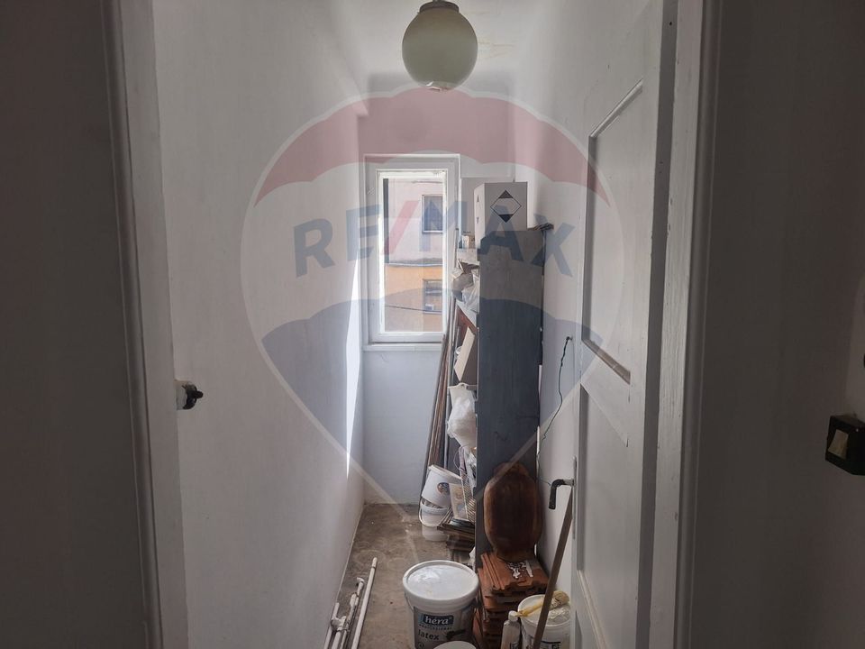 Apartament cu 2 camere în zona Central Simeria, Hunedoara