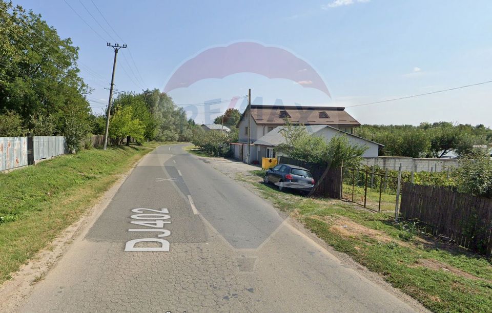 Land 533 sqm, opening 16 m to DJ + opening to Lake Maineasca