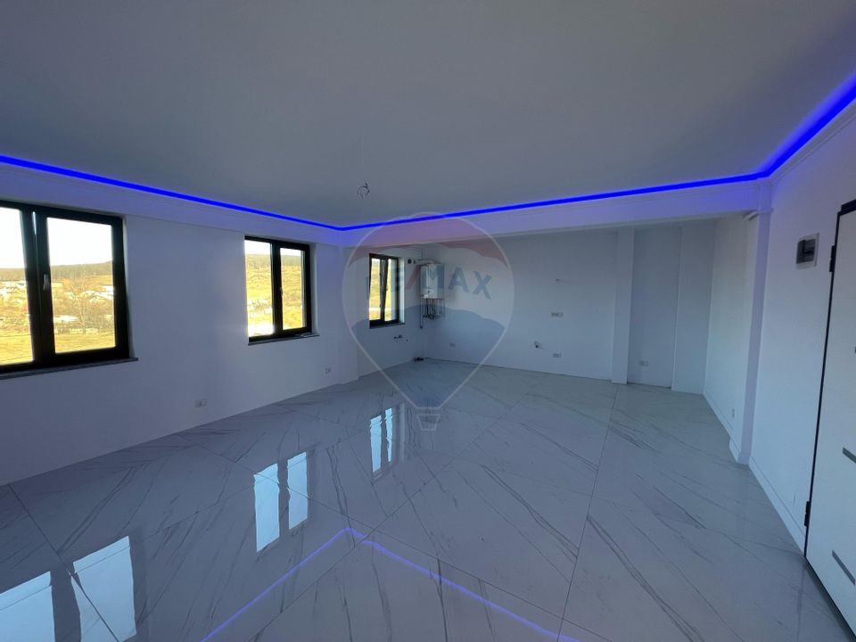 Apartament nou,  3 camere,  vânzare, ansamblu „La Pădurea de Stejari”